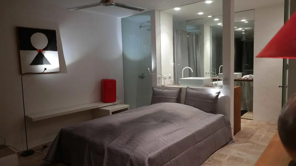 칼라 바데야 Can Villiza B&B